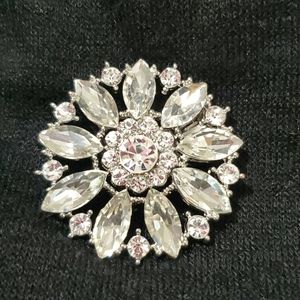Clear rhinestone brooch Clip